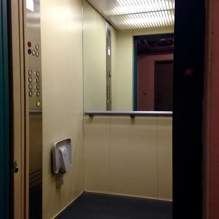 Spacious Flat Lägenhet Prag